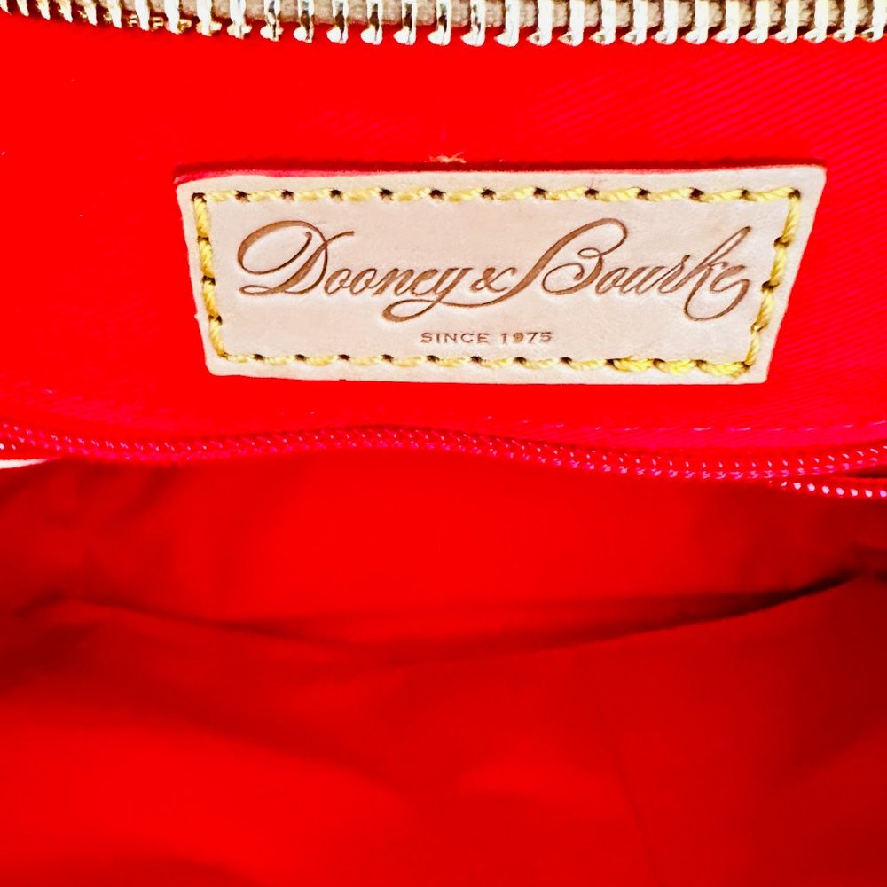 LIKE NEW DOONEY & BOURKE LARGE TOTE WITH DUST BAG - Picture 12 of 13